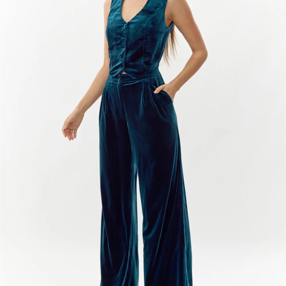 Adelyn Rae Green Jumpsuit - Picture 5 of 7